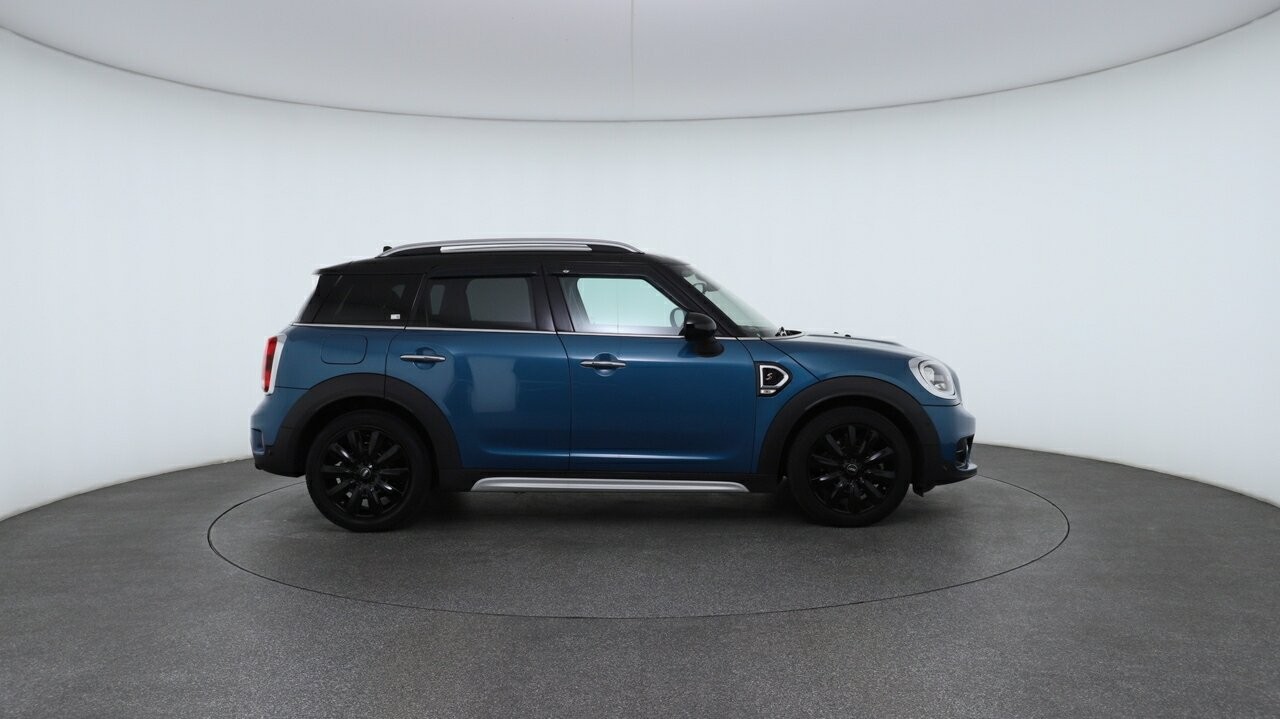 Mini Countryman image 3