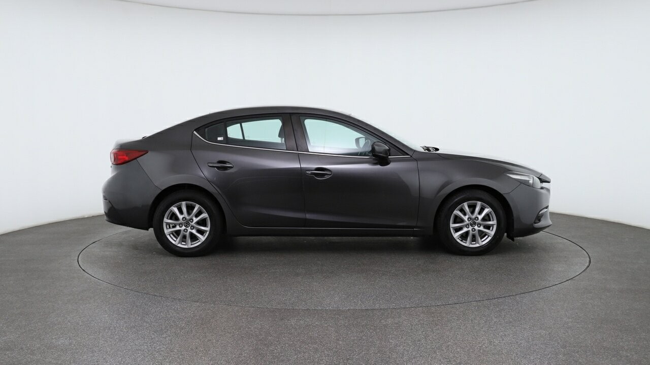 Mazda 3 image 3