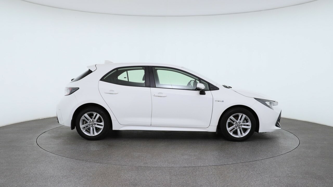 Toyota Corolla image 3