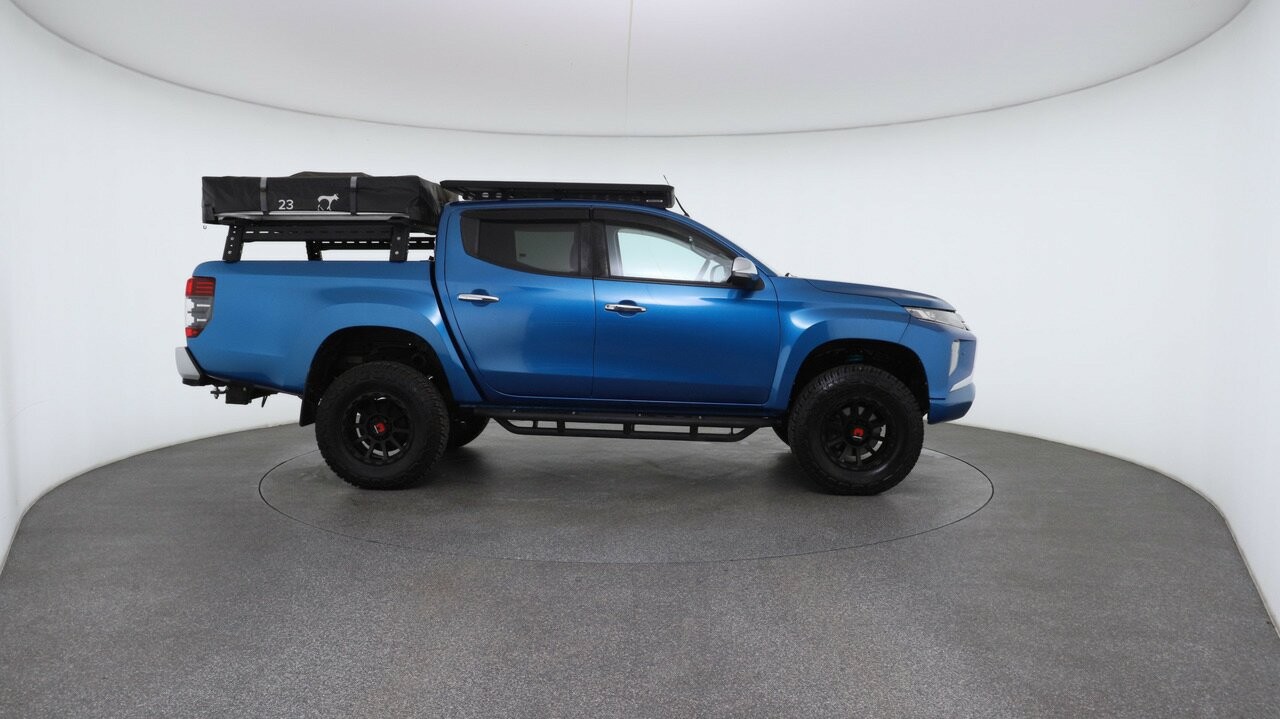 Mitsubishi Triton image 3