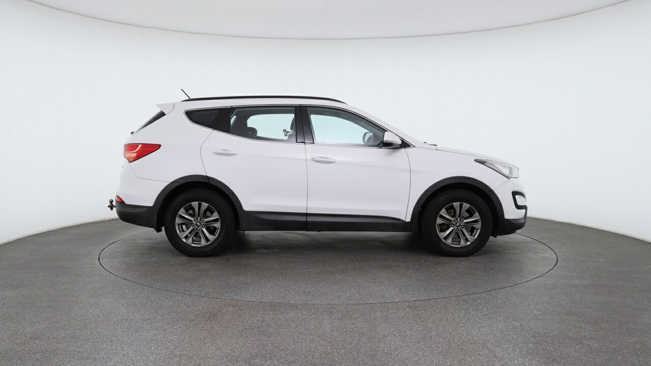 Hyundai Santa Fe image 3