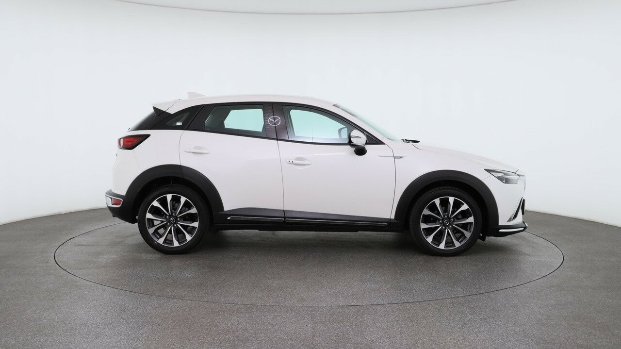 Mazda Cx-3 image 4