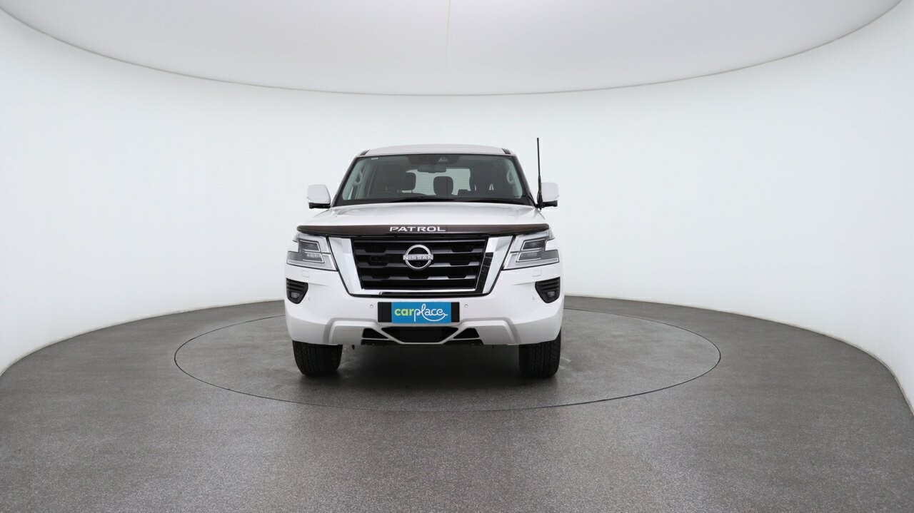 Nissan Patrol image 2