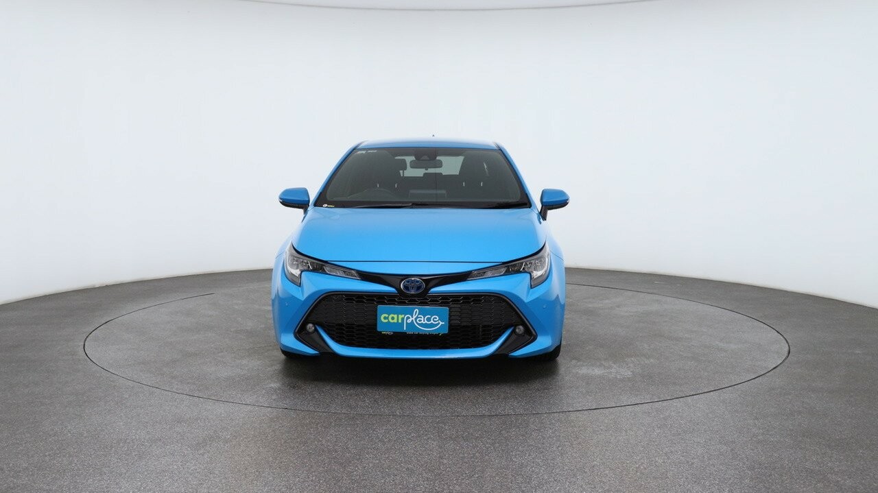 Toyota Corolla image 2