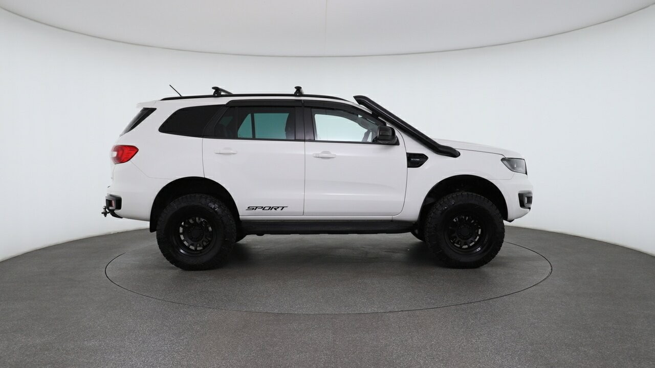 Ford Everest image 3