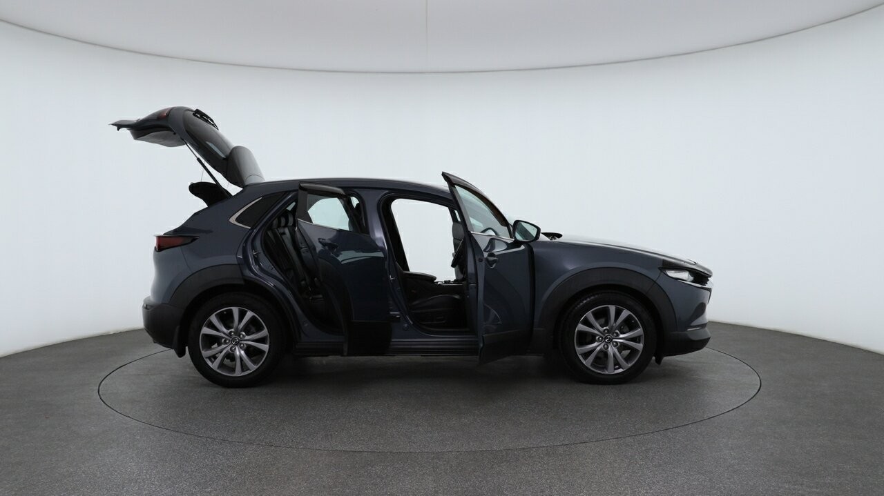Mazda Cx-30 image 4