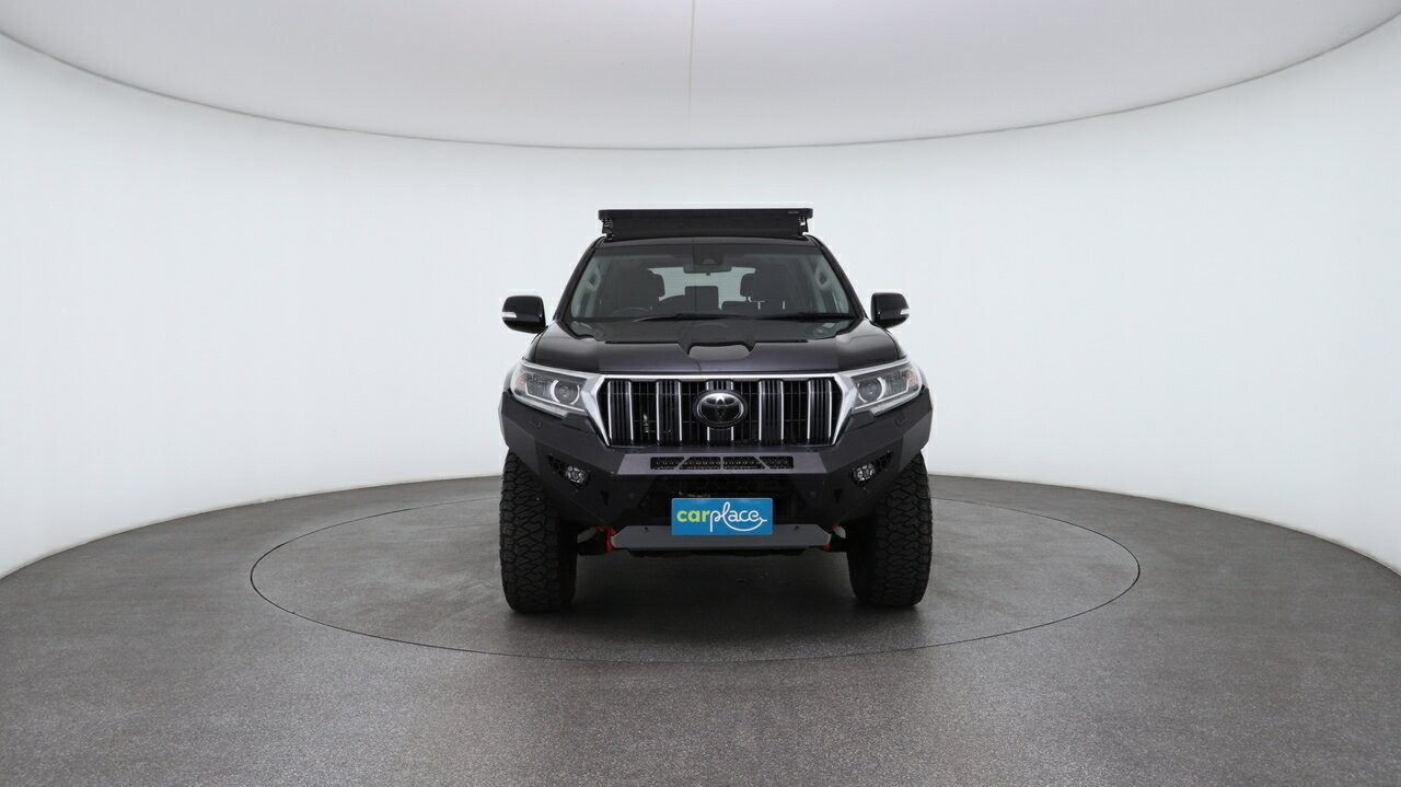 Toyota Landcruiser Prado image 2
