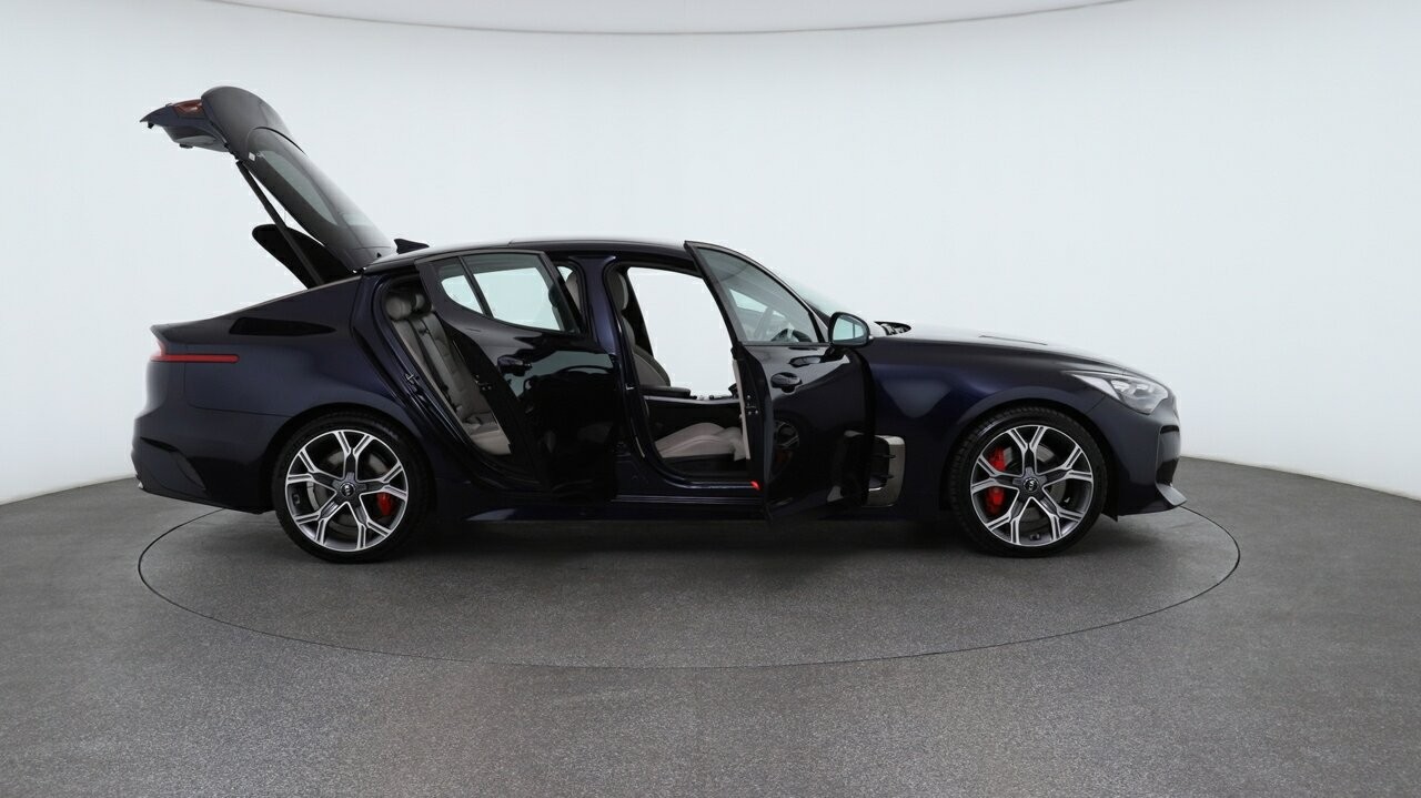 Kia Stinger image 4