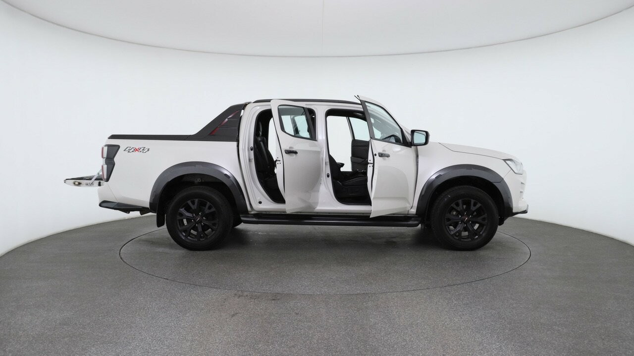 Isuzu D-max image 4