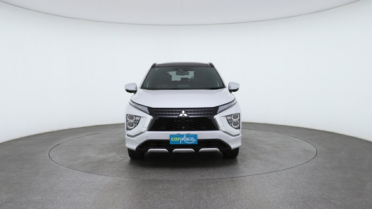 Mitsubishi Eclipse Cross image 2
