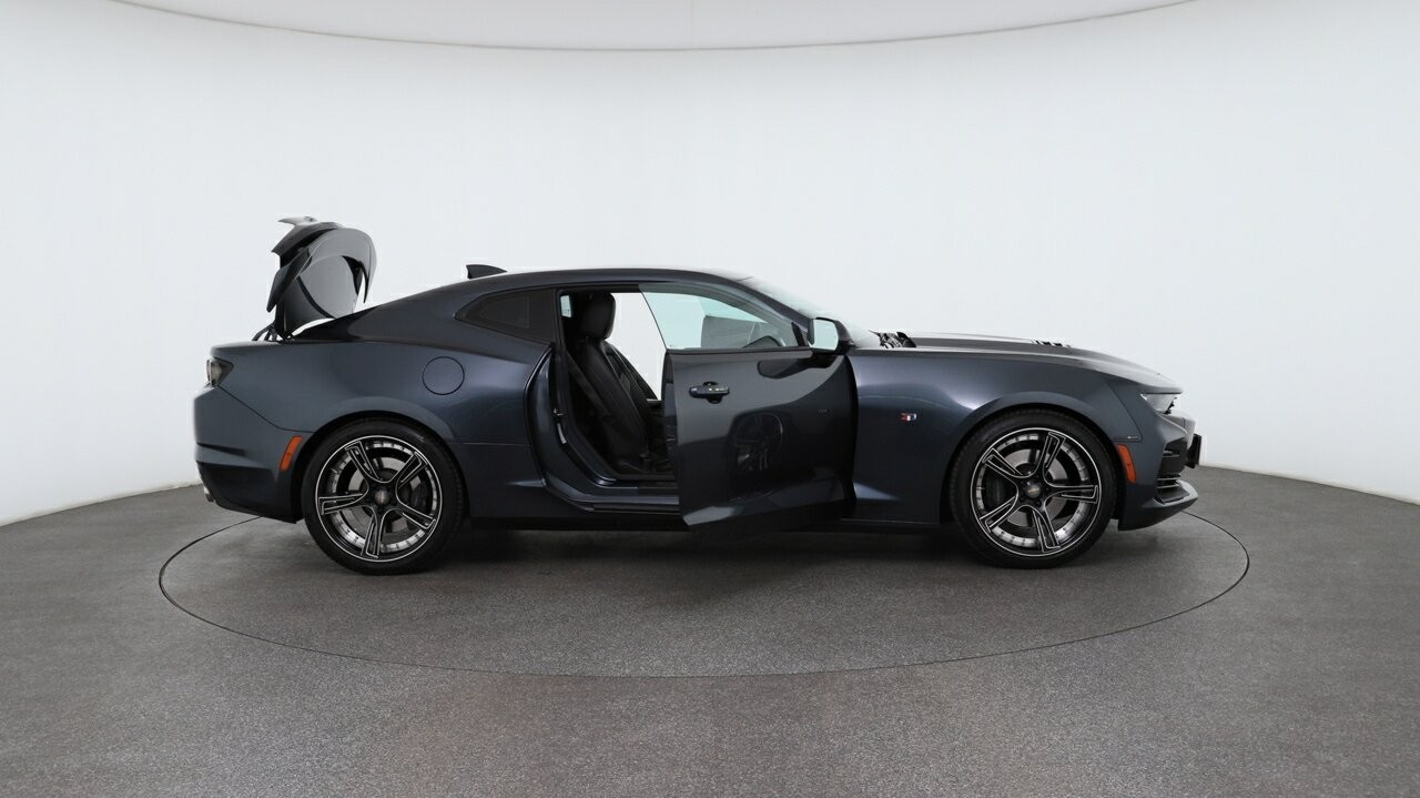 Chevrolet Camaro image 4