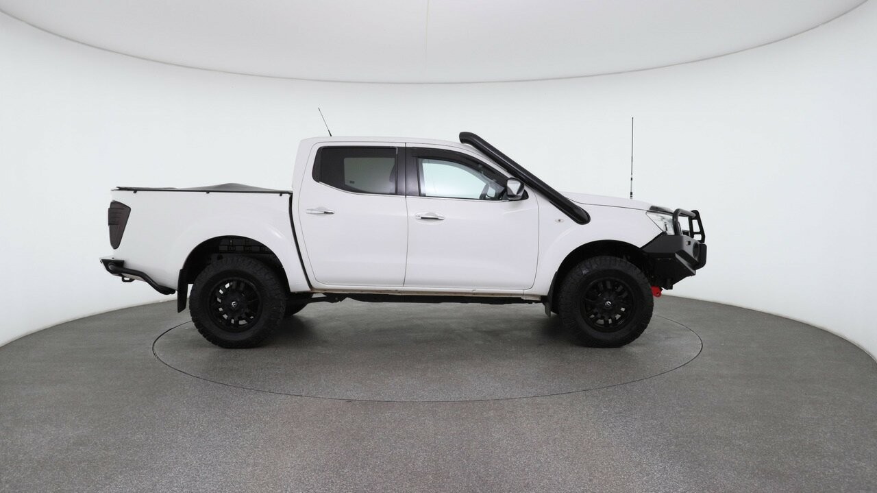 Nissan Navara image 3