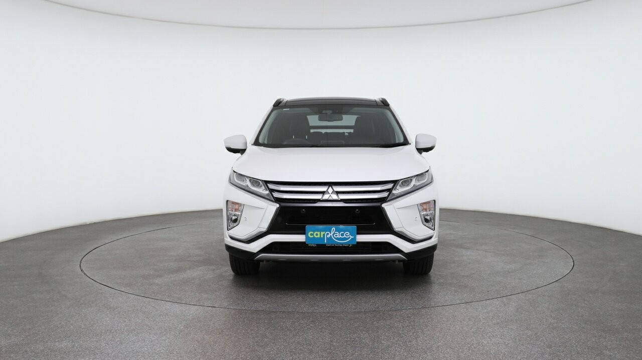 Mitsubishi Eclipse Cross image 2