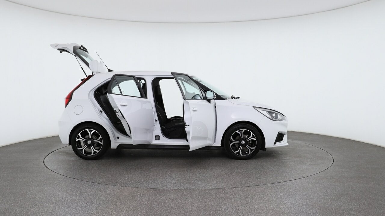 MG Mg3 image 4