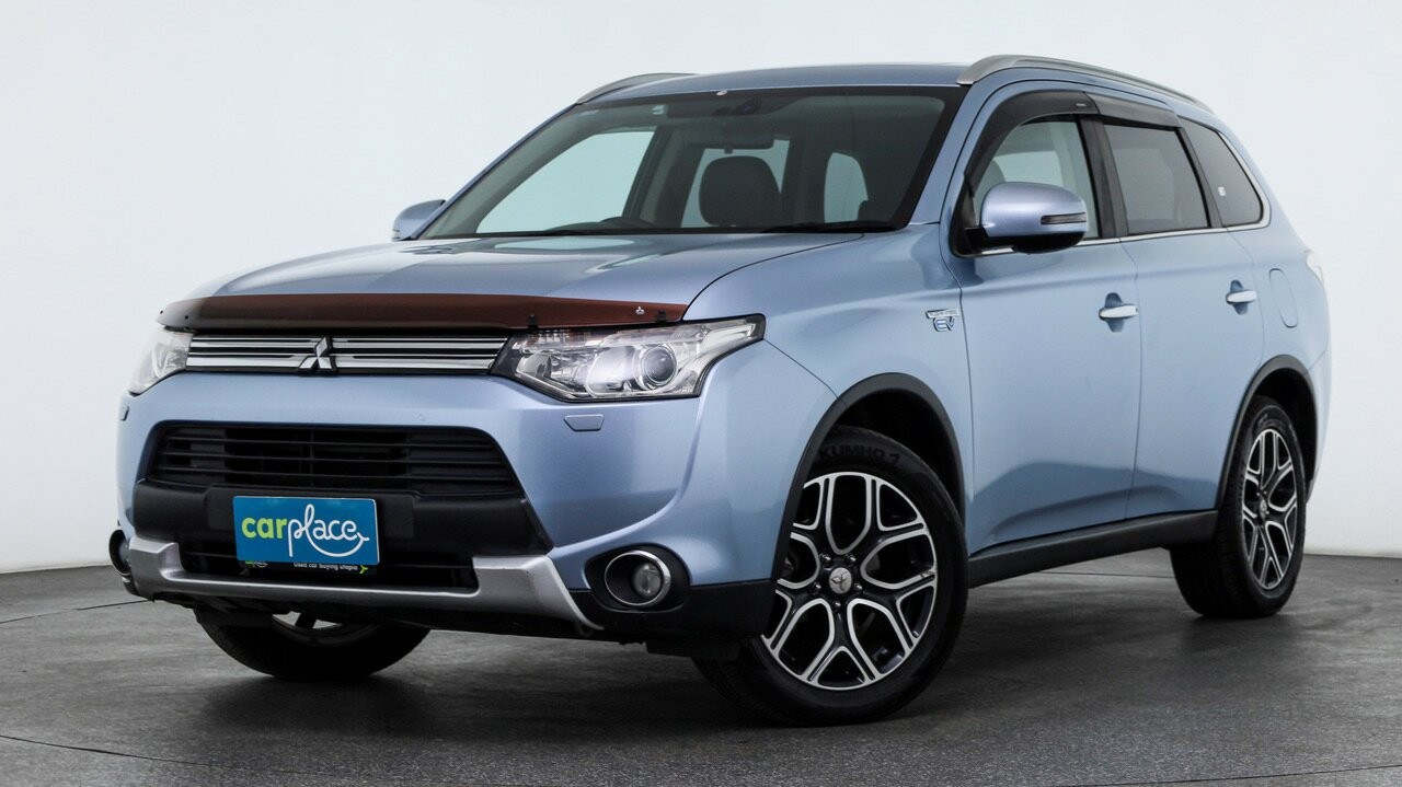 Mitsubishi Outlander image 1