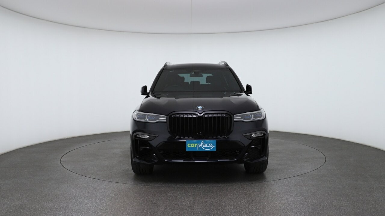 BMW X7 image 2