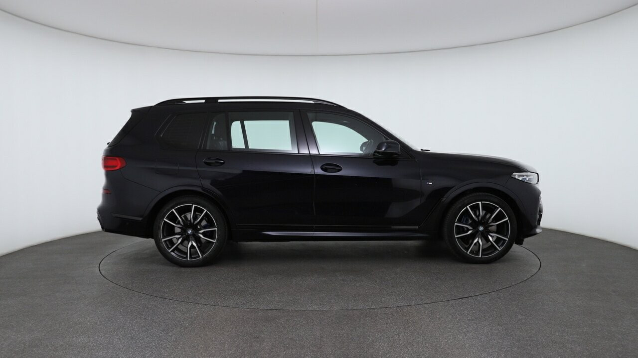 BMW X7 image 3