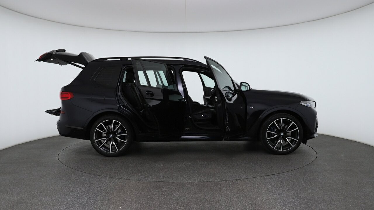 BMW X7 image 4