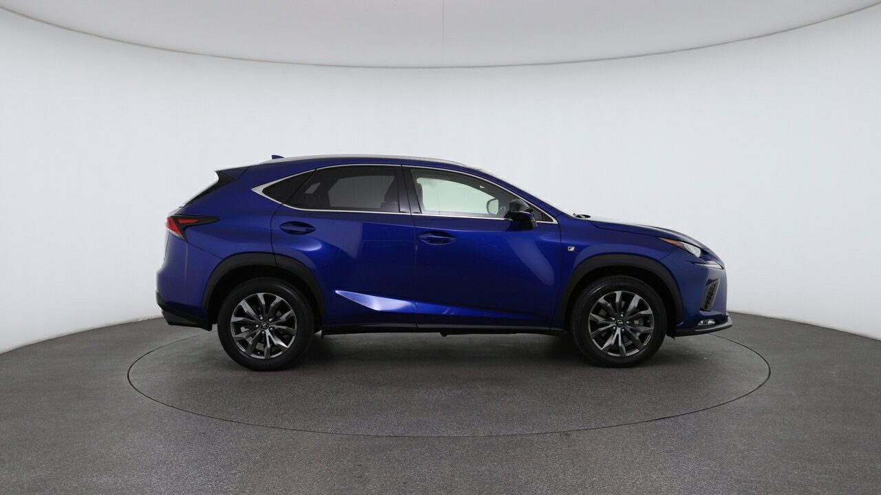 Lexus Nx image 3