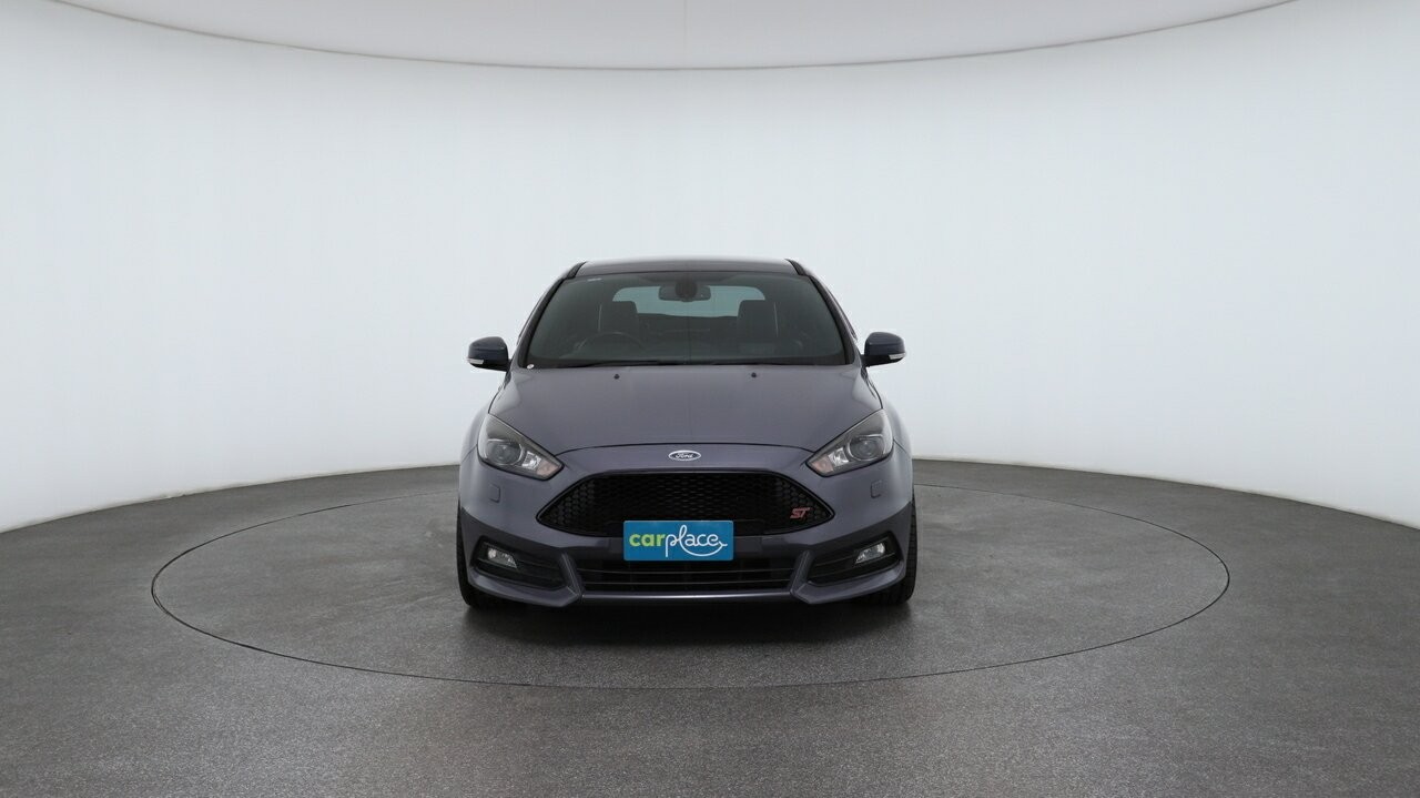 Ford Focus image 2
