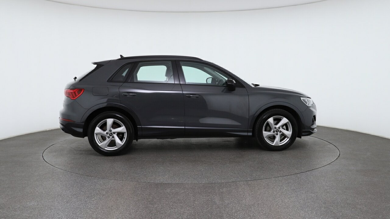 Audi Q3 image 3
