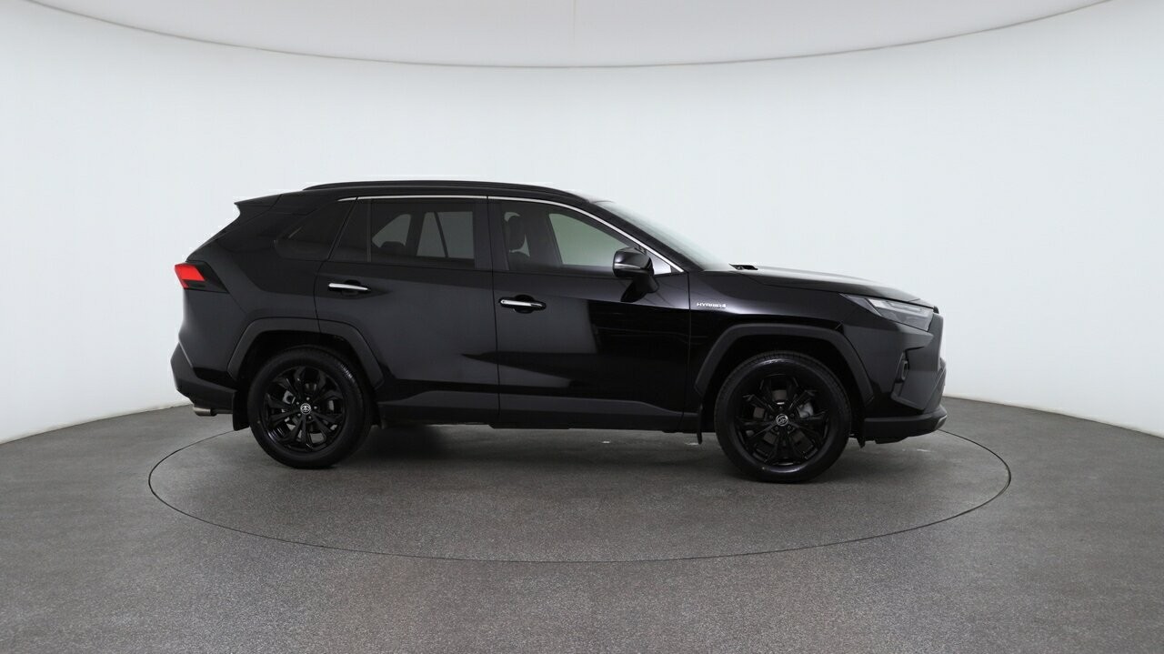 Toyota Rav4 image 3