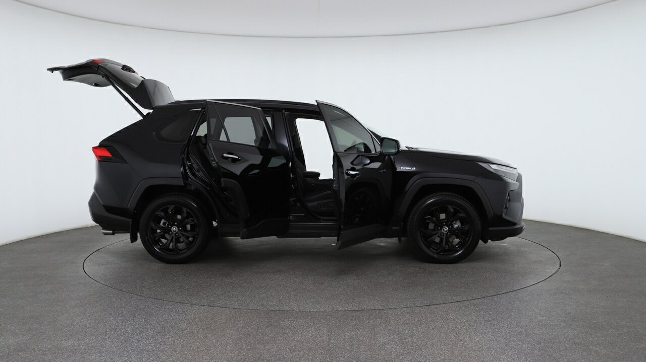 Toyota Rav4 image 4