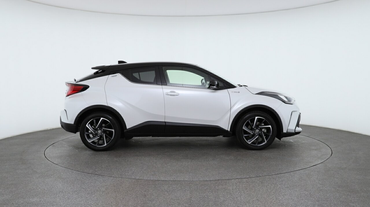Toyota C-hr image 3