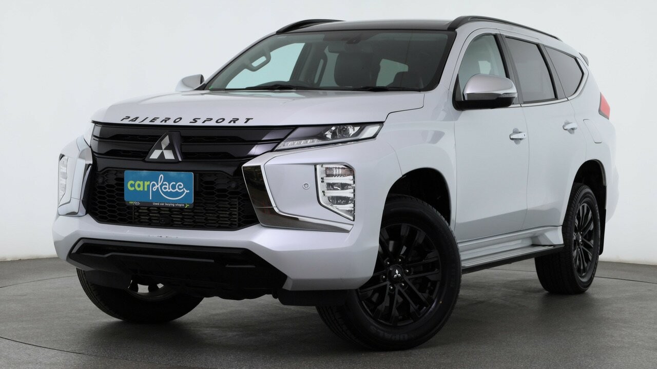 Mitsubishi Pajero Sport image 1