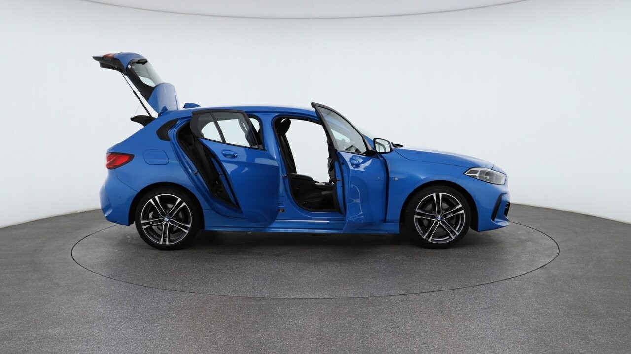 BMW 1 Series image 4