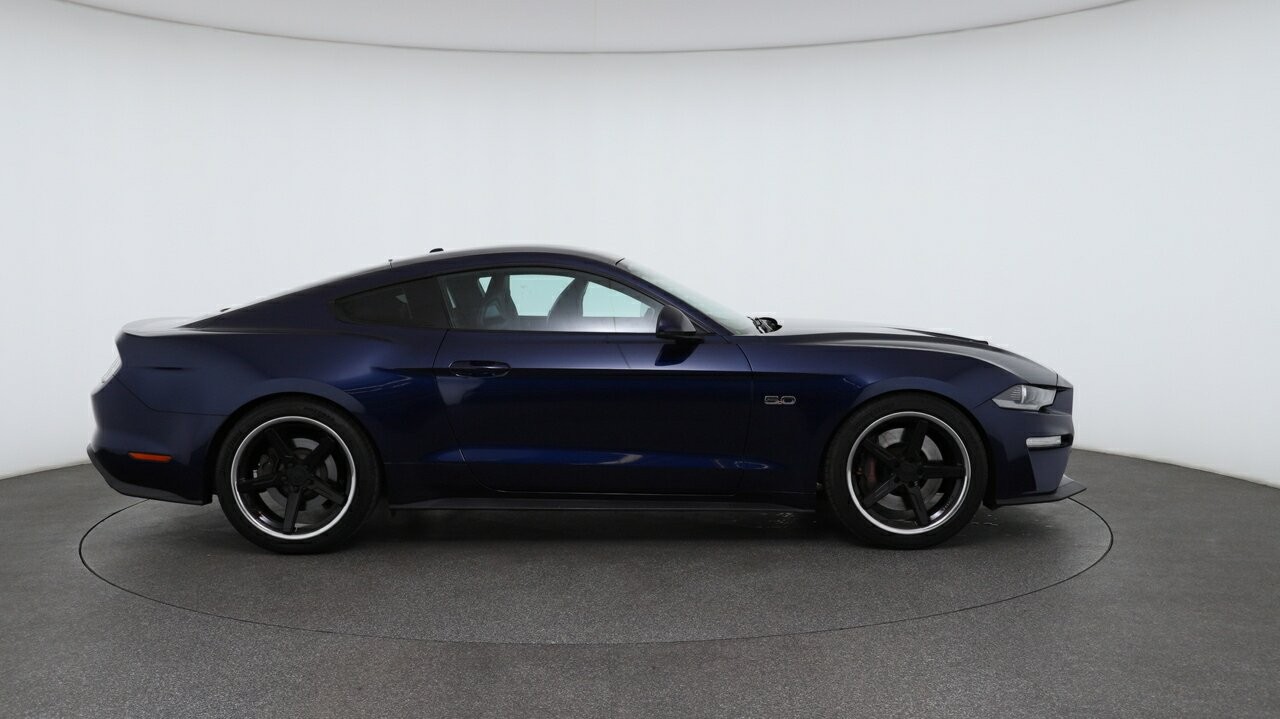 Ford Mustang image 3