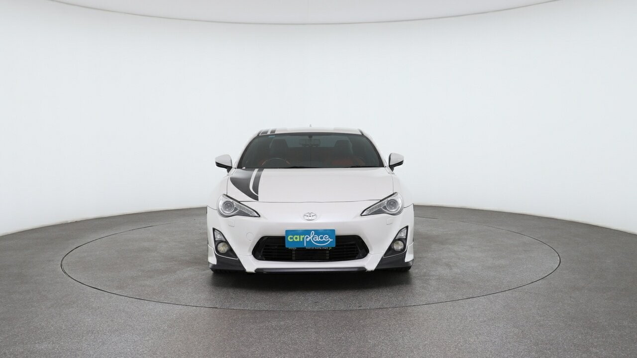 Toyota 86 image 2