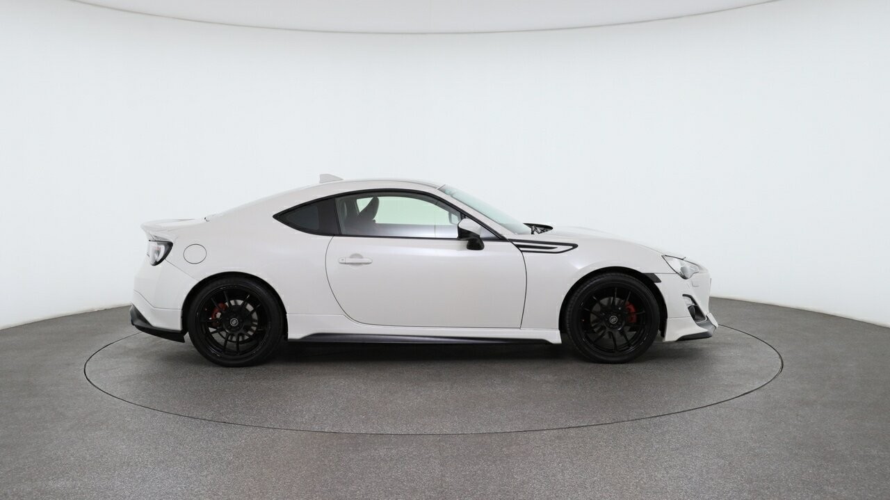 Toyota 86 image 3