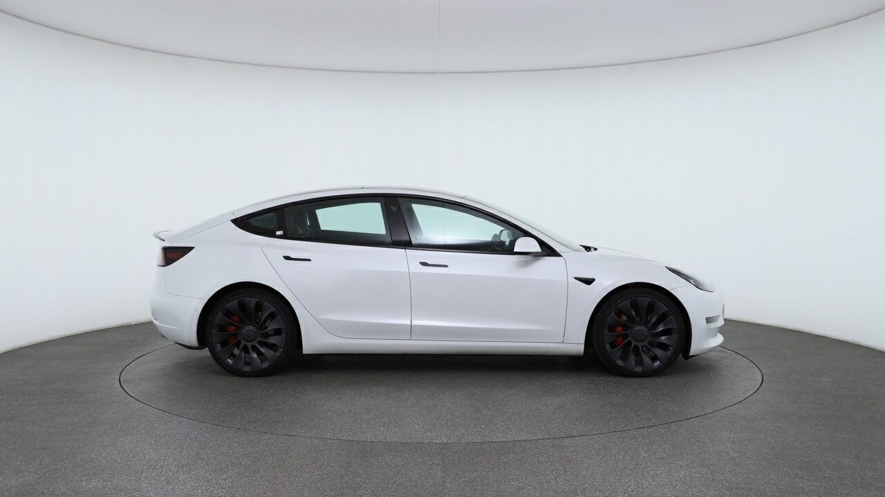 Tesla Model 3 image 3