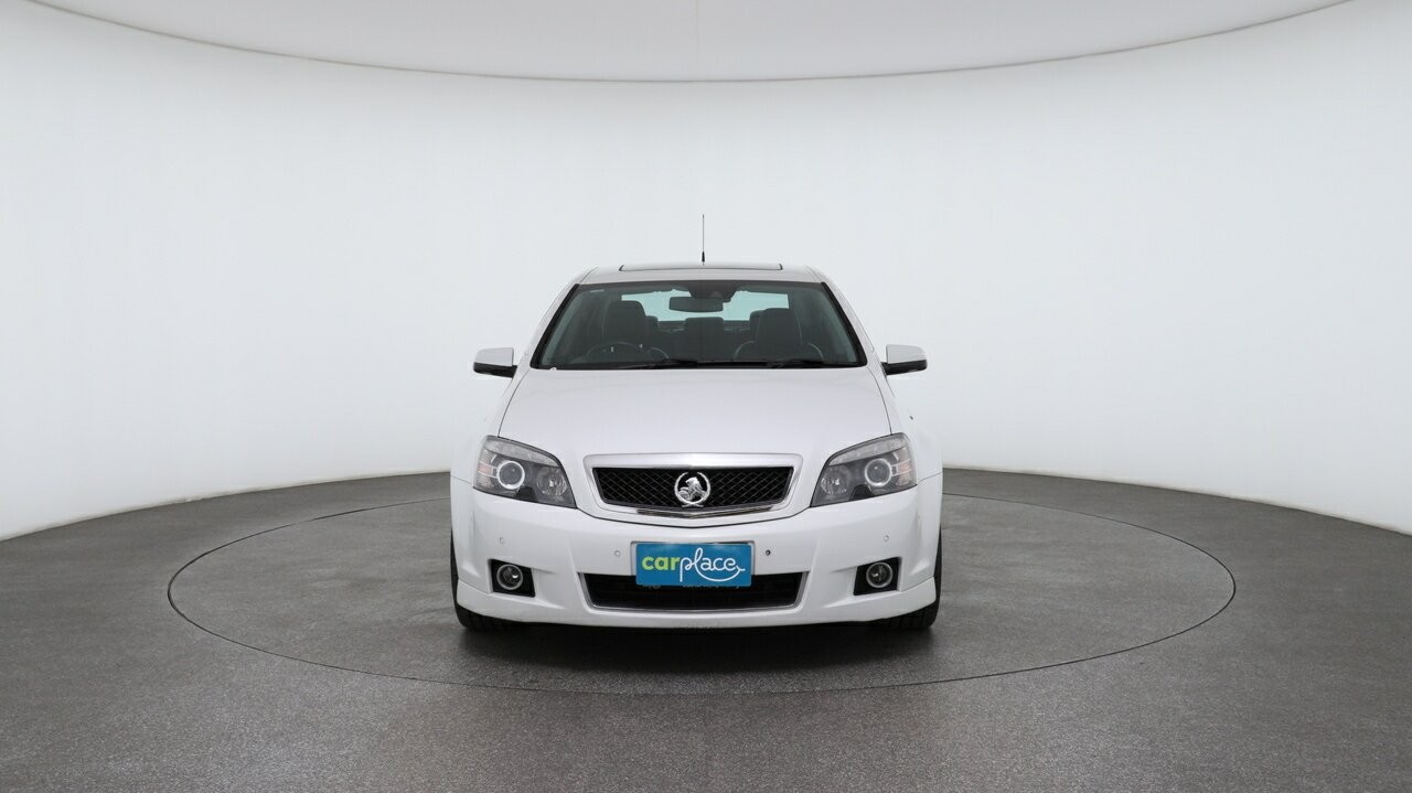 Holden Caprice image 2