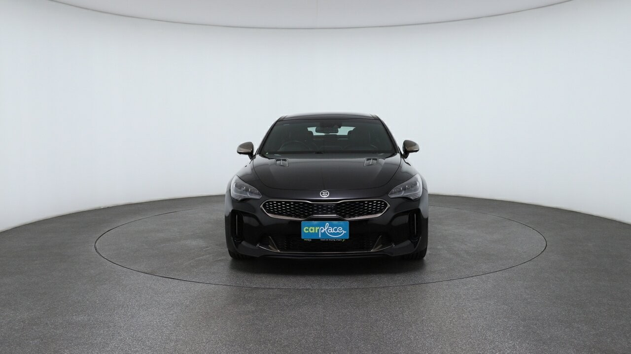 Kia Stinger image 2