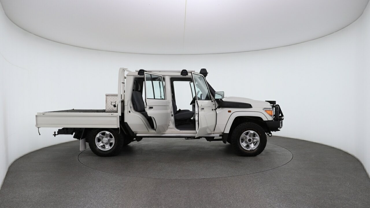 Toyota Landcruiser image 4