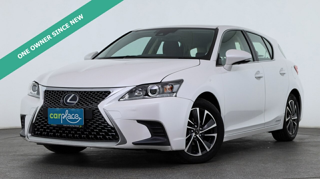 Lexus Ct image 1
