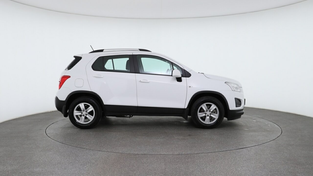 Holden Trax image 3