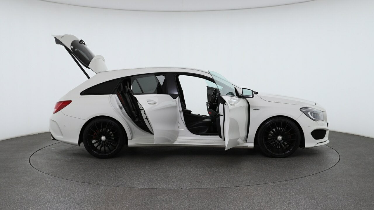 Mercedes Benz Cla-class image 4