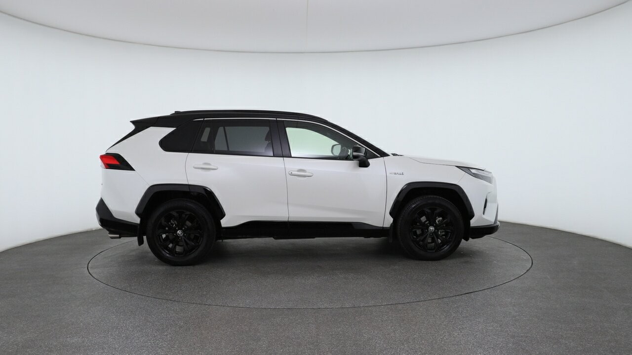 Toyota Rav4 image 3