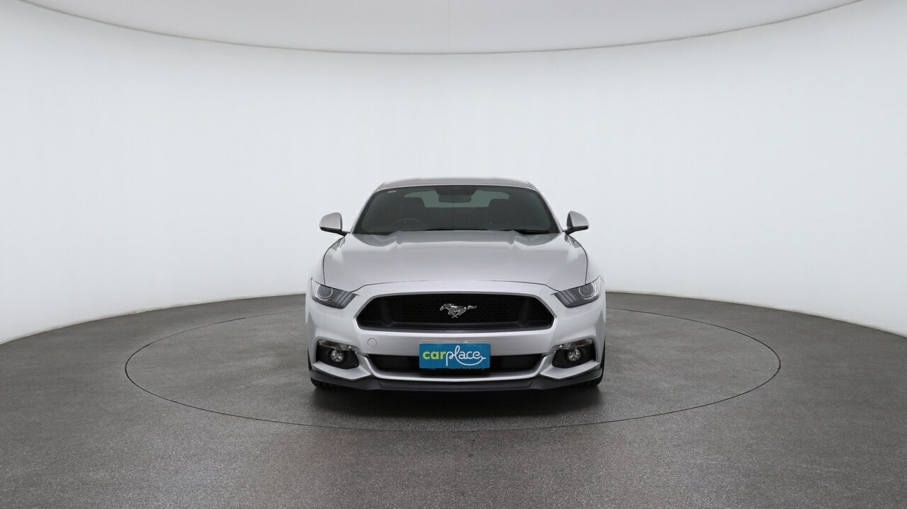 Ford Mustang image 2