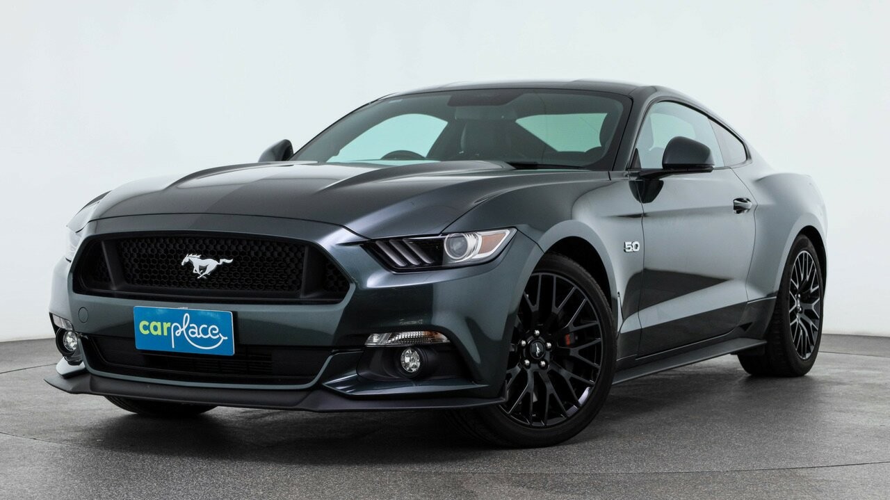 Ford Mustang image 1