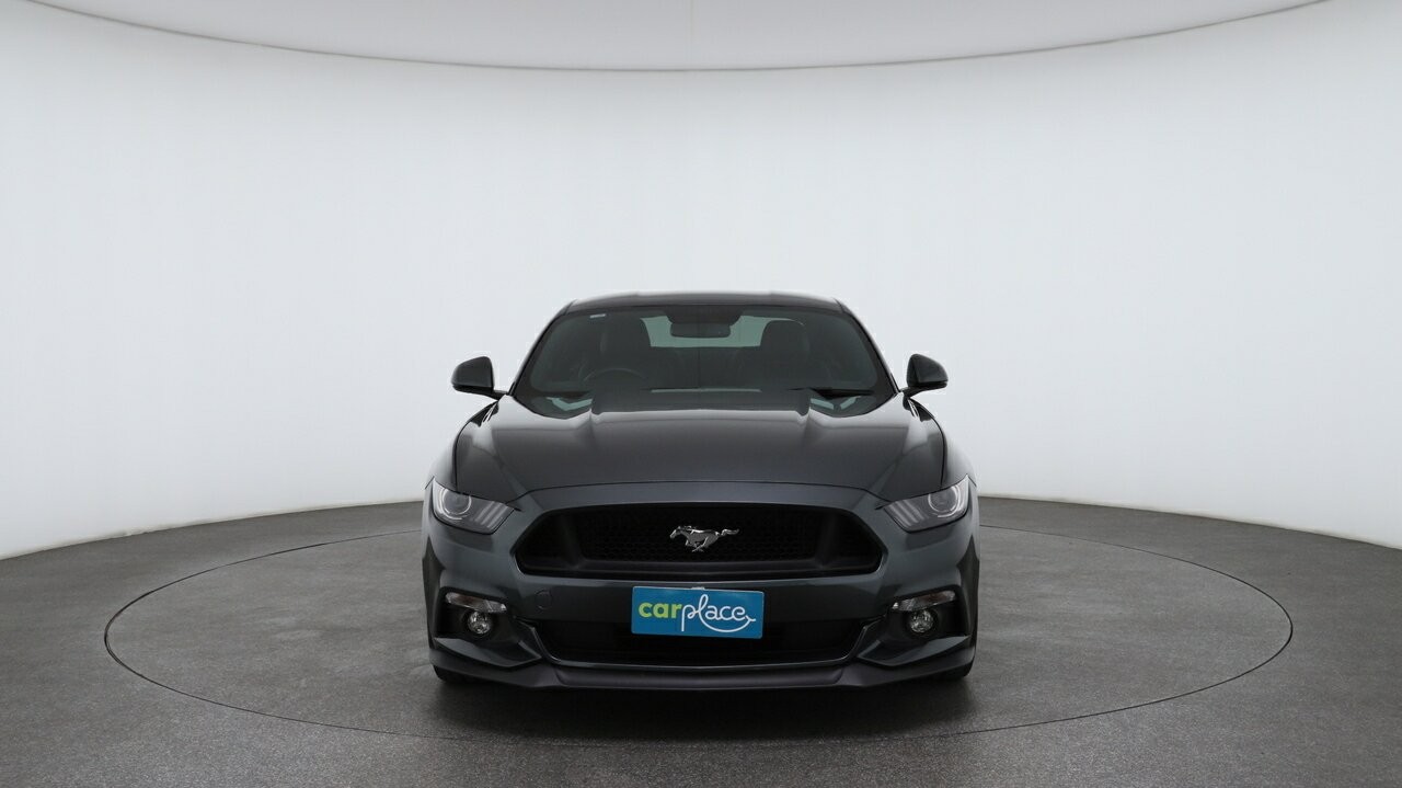 Ford Mustang image 2