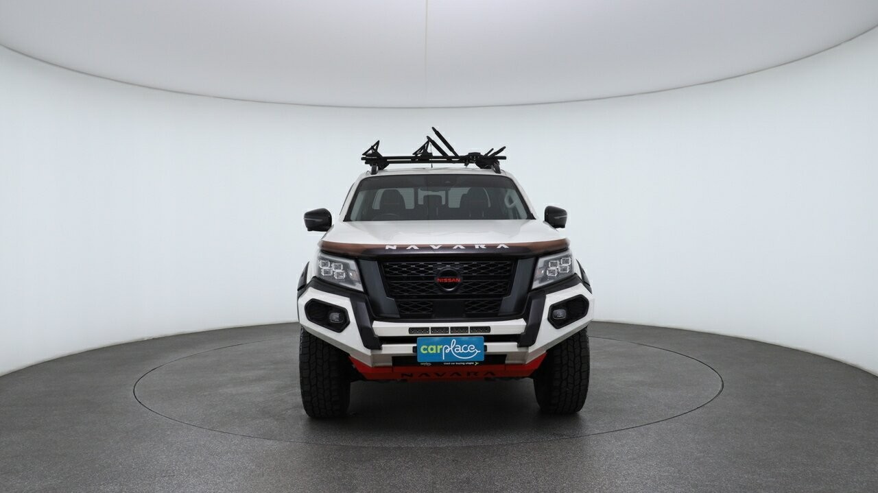 Nissan Navara image 2