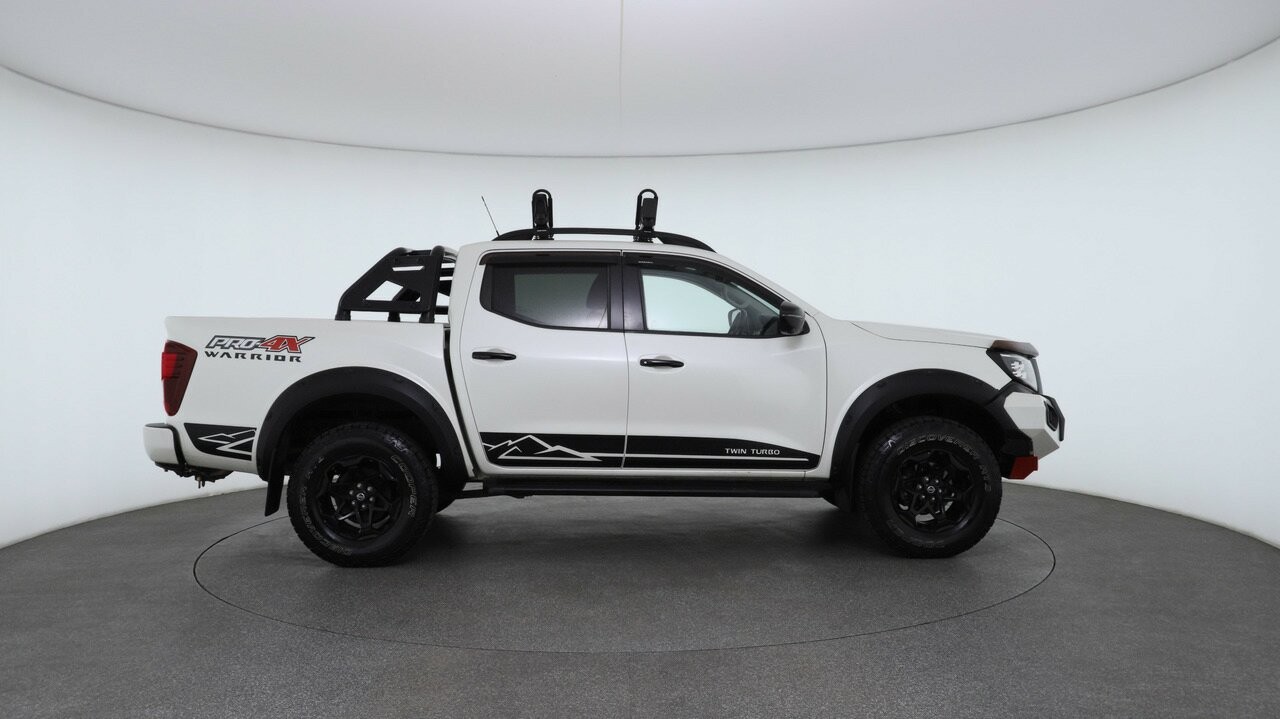 Nissan Navara image 3