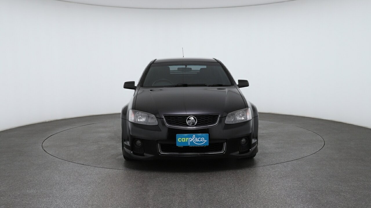 Holden Commodore image 2