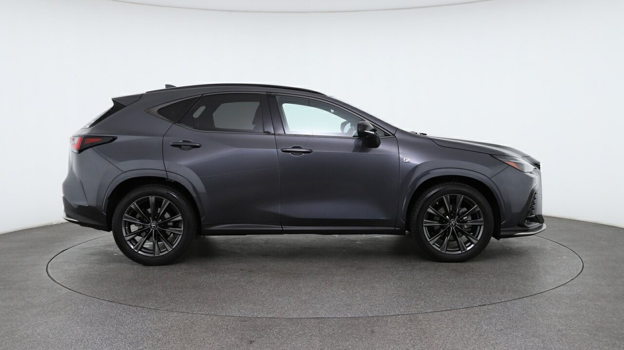 Lexus Nx image 3