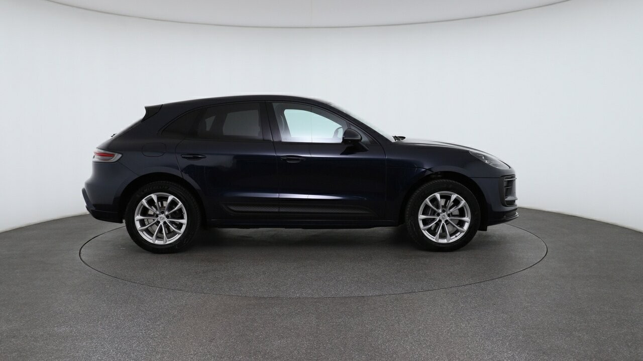 Porsche Macan image 3