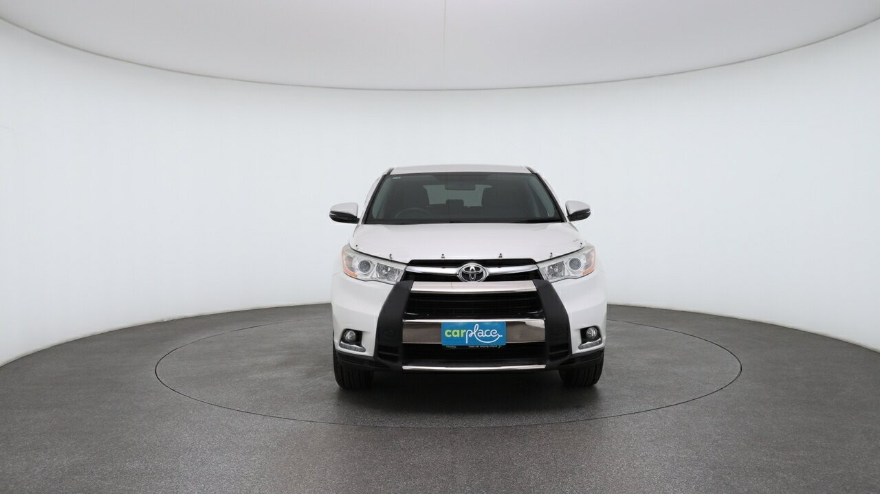Toyota Kluger image 2